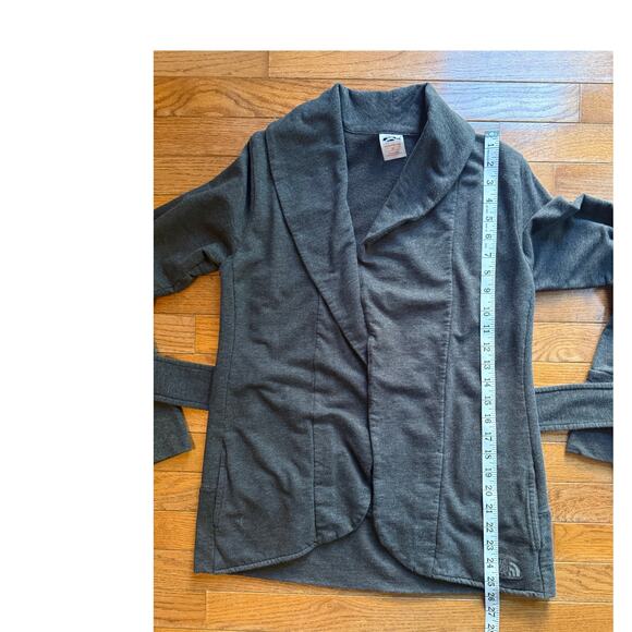 The North Face Tadasana Belted Wrap Cardigan Size SMALL Grey - Picture 12 of 12